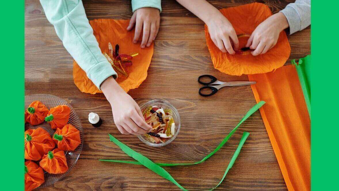 Get kids involved in DIY Halloween Treats and enjoy it together!